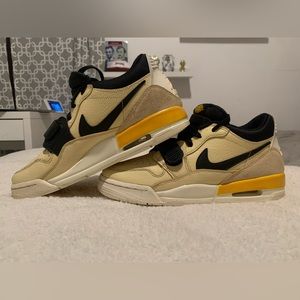 Jordan Legacy 312 Low Pale Vanilla (GS) *Great condition *NO BOX, Size 5Y
